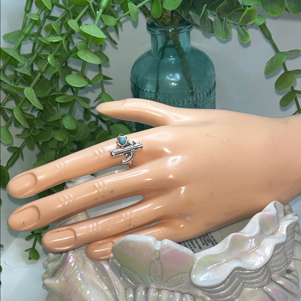 Silver Turquoise Ring size 7 cactus